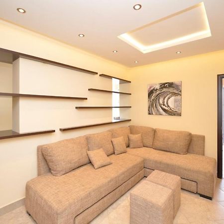 Rafailovici Holiday Apartments Экстерьер фото