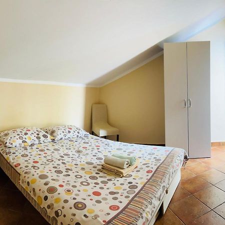 Rafailovici Holiday Apartments Экстерьер фото