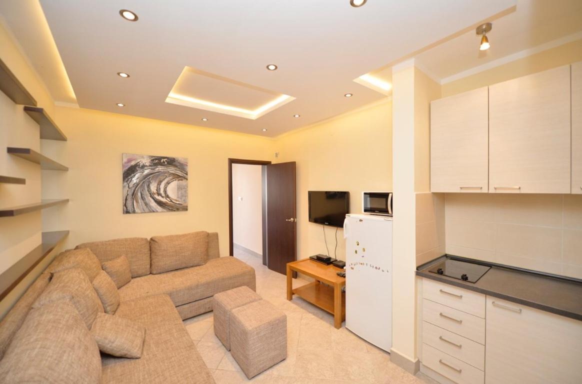 Rafailovici Holiday Apartments Экстерьер фото