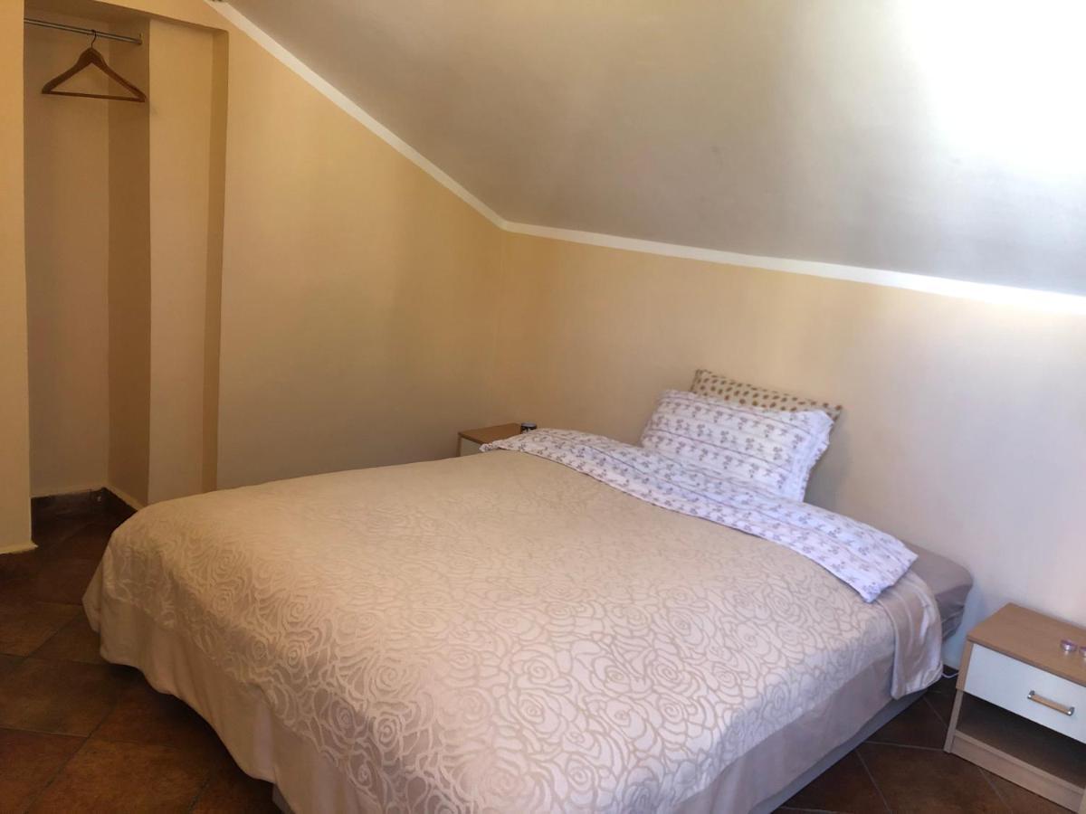 Rafailovici Holiday Apartments Экстерьер фото