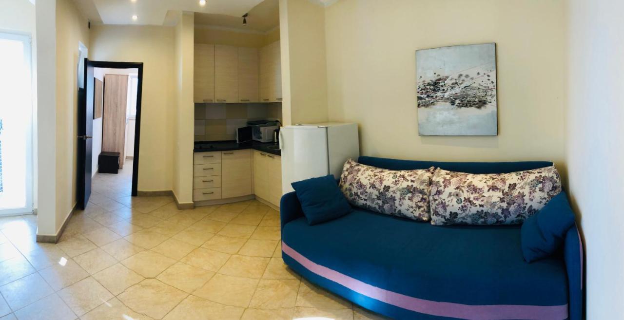 Rafailovici Holiday Apartments Экстерьер фото