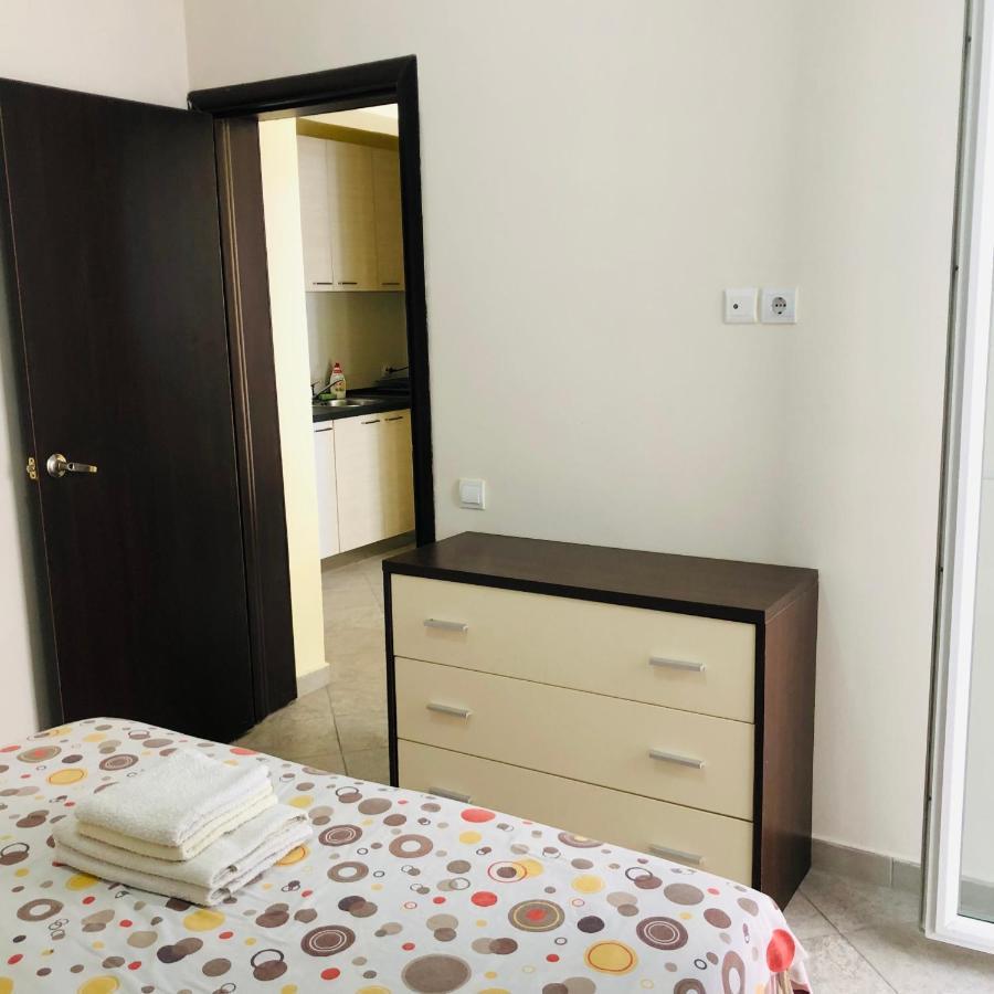 Rafailovici Holiday Apartments Экстерьер фото