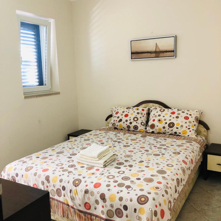 Rafailovici Holiday Apartments Экстерьер фото