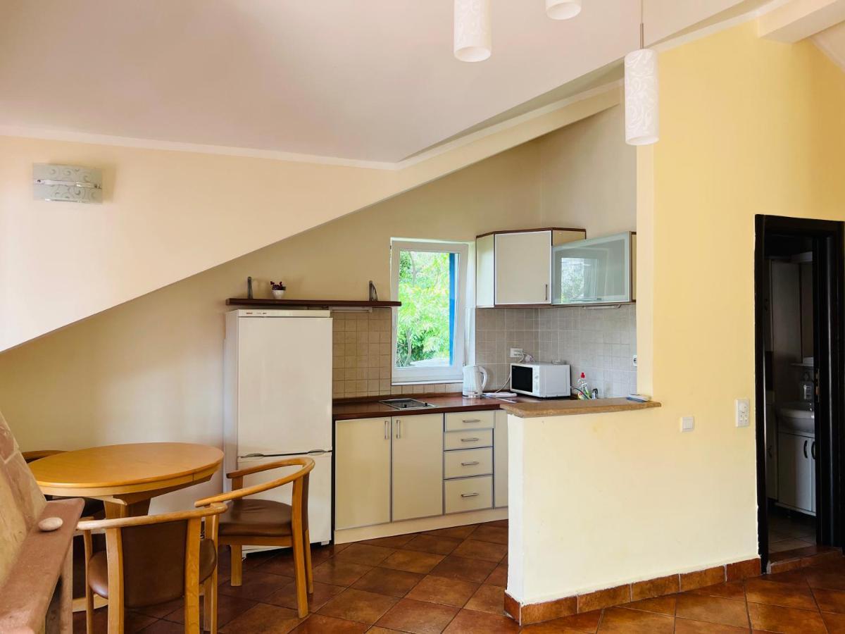 Rafailovici Holiday Apartments Экстерьер фото