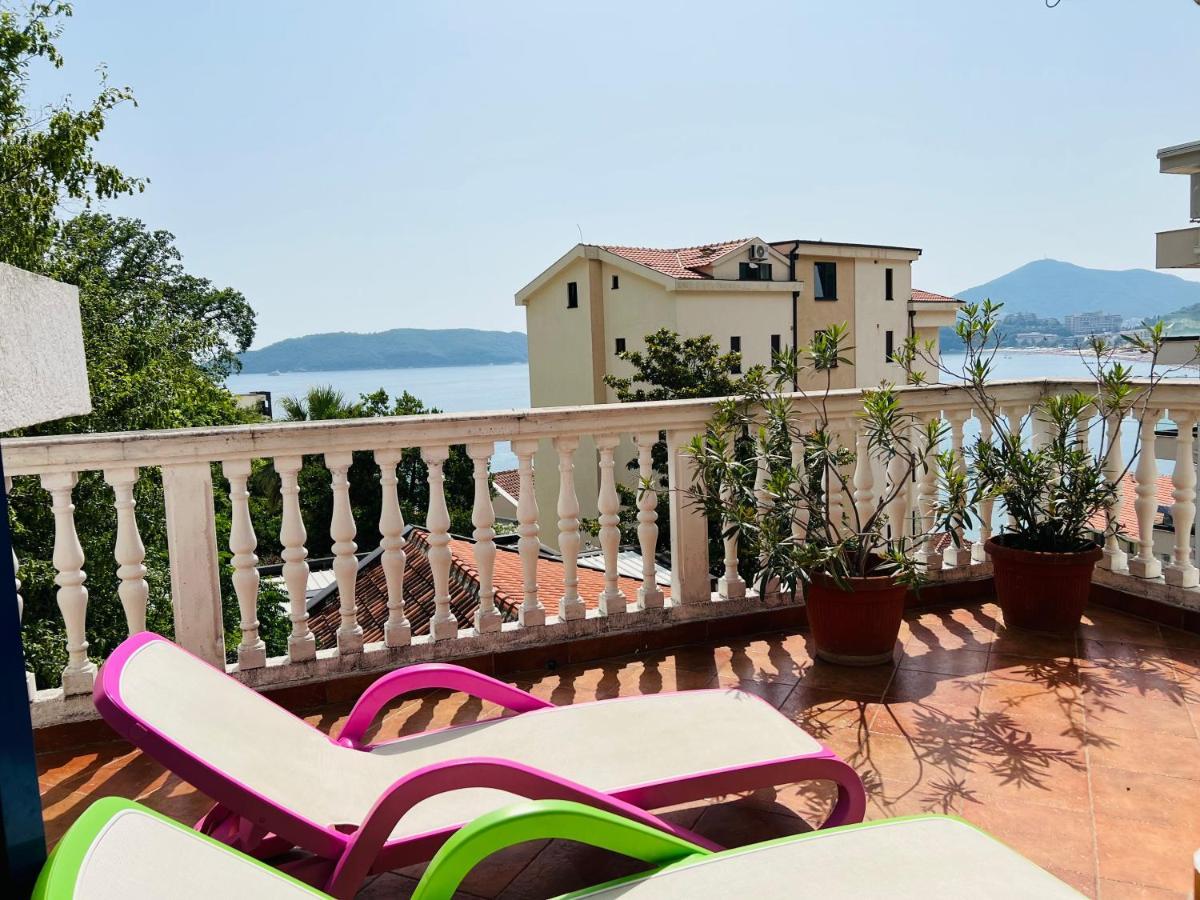 Rafailovici Holiday Apartments Экстерьер фото